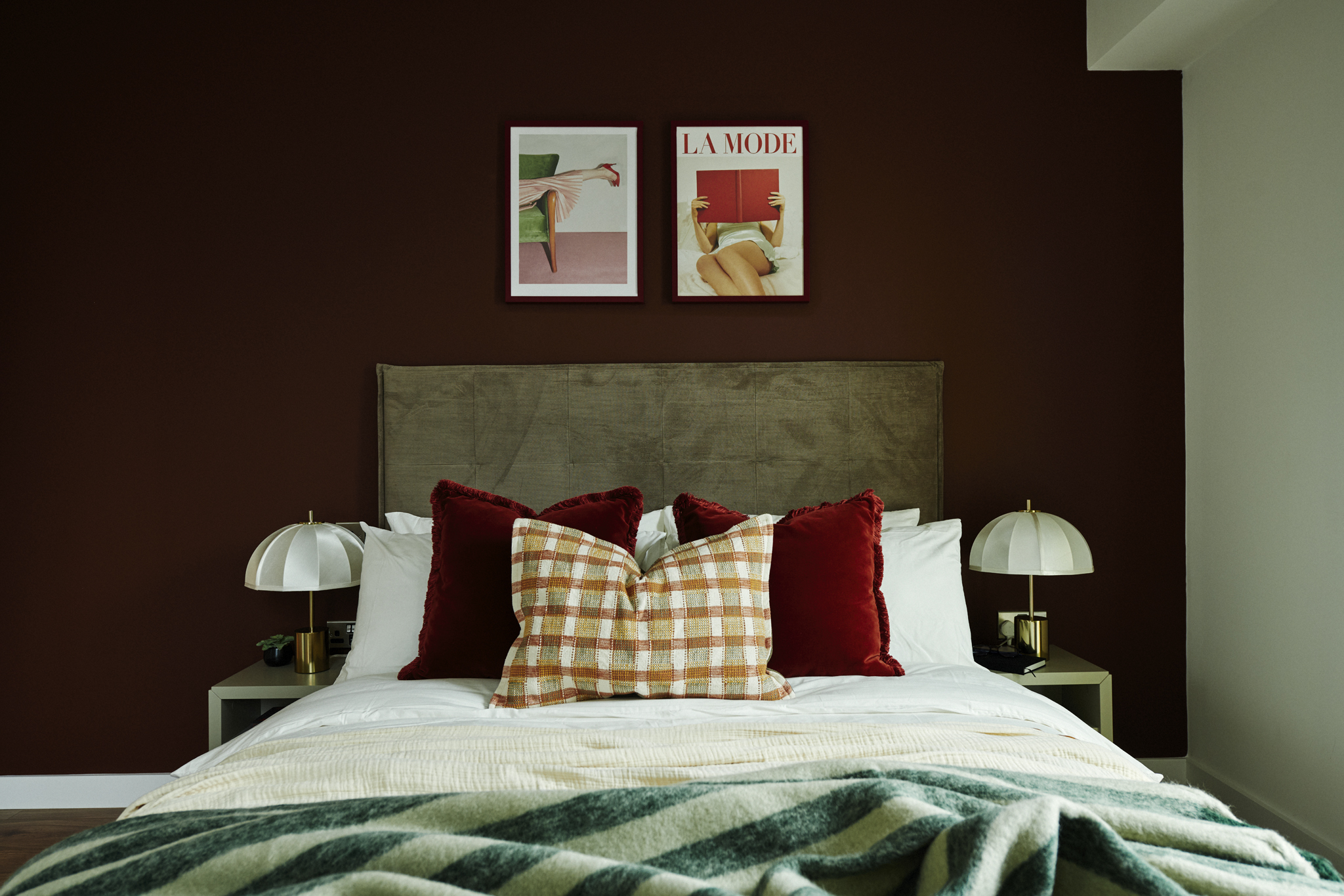 UNCLE Acton show flat bedroom